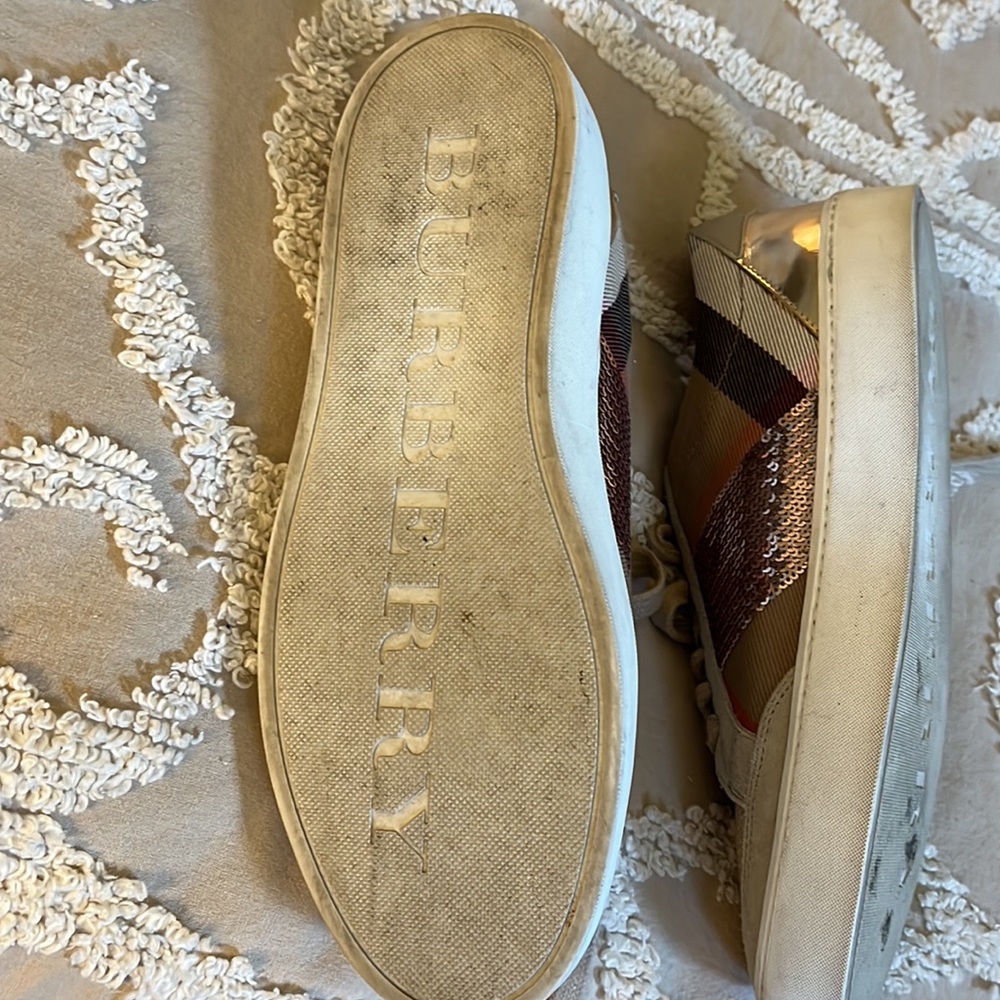 Burberry Sneakers - Picture 3 of 5